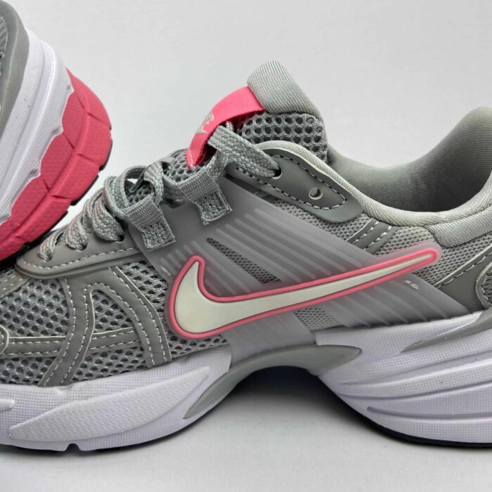 کتونی نایکی وی تو کی ران طوسی | Nike V2KRUN