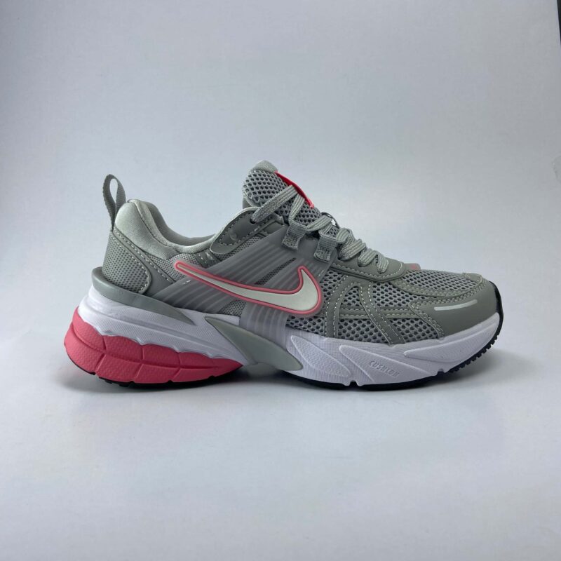 کتونی نایکی وی تو کی ران طوسی | Nike V2KRUN