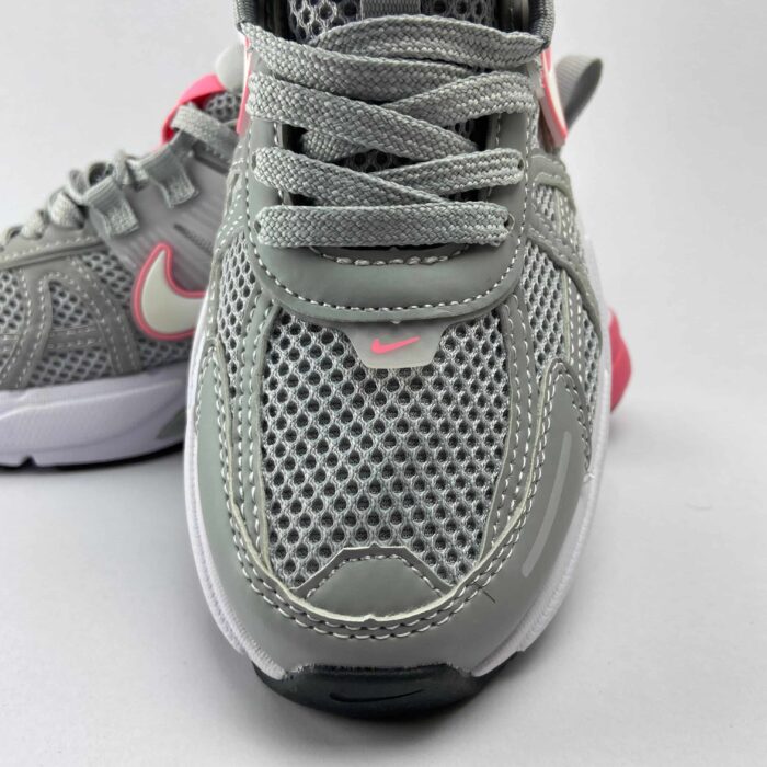 کتونی نایکی وی تو کی ران طوسی | Nike V2KRUN